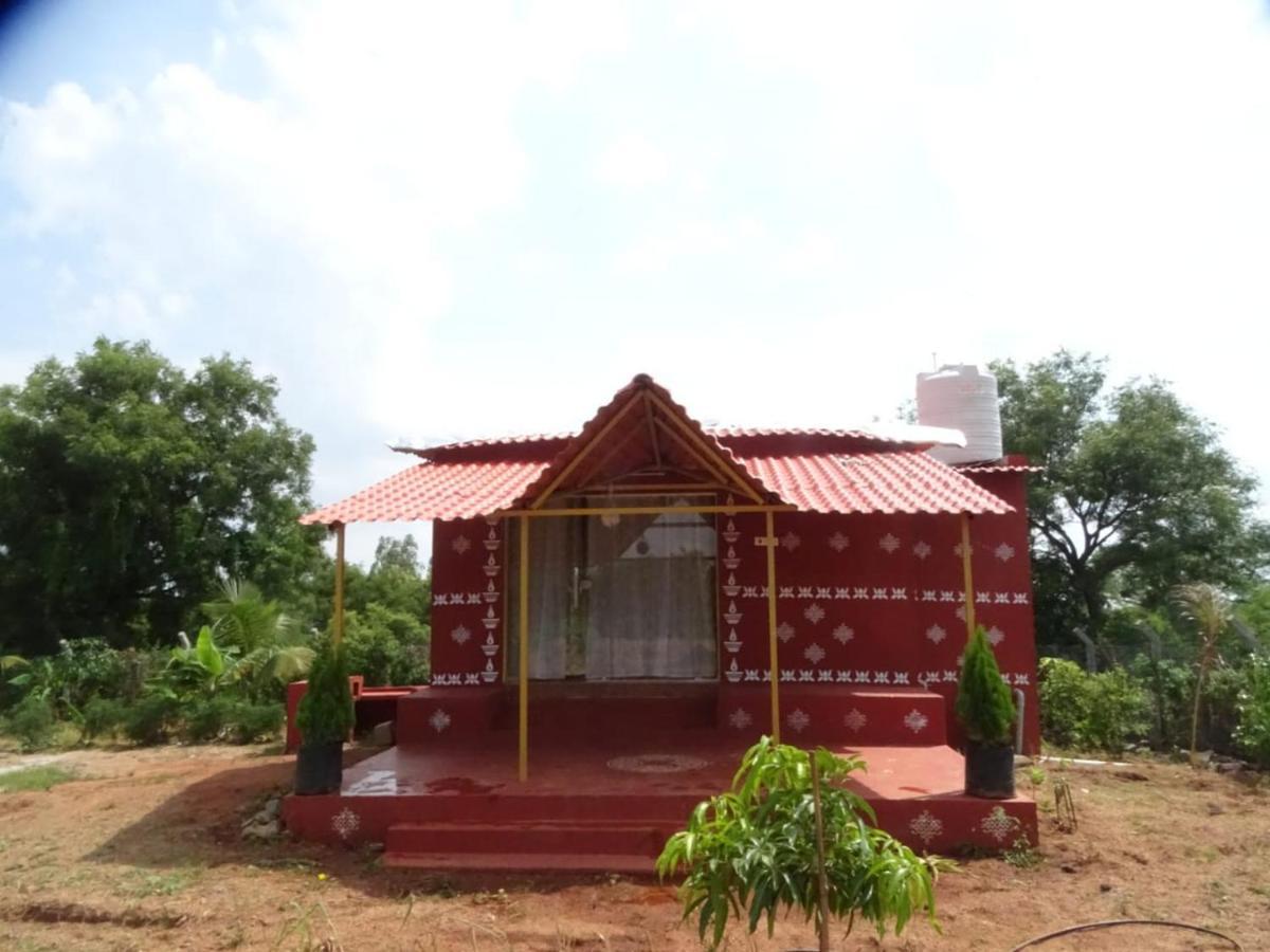 Mangohut Farmhouse Pool Villa Hyderabad Bagian luar foto