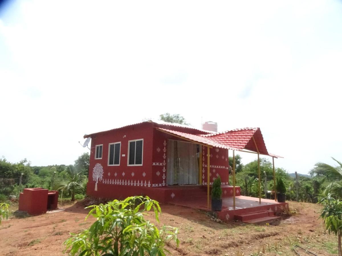 Mangohut Farmhouse Pool Villa Hyderabad Bagian luar foto