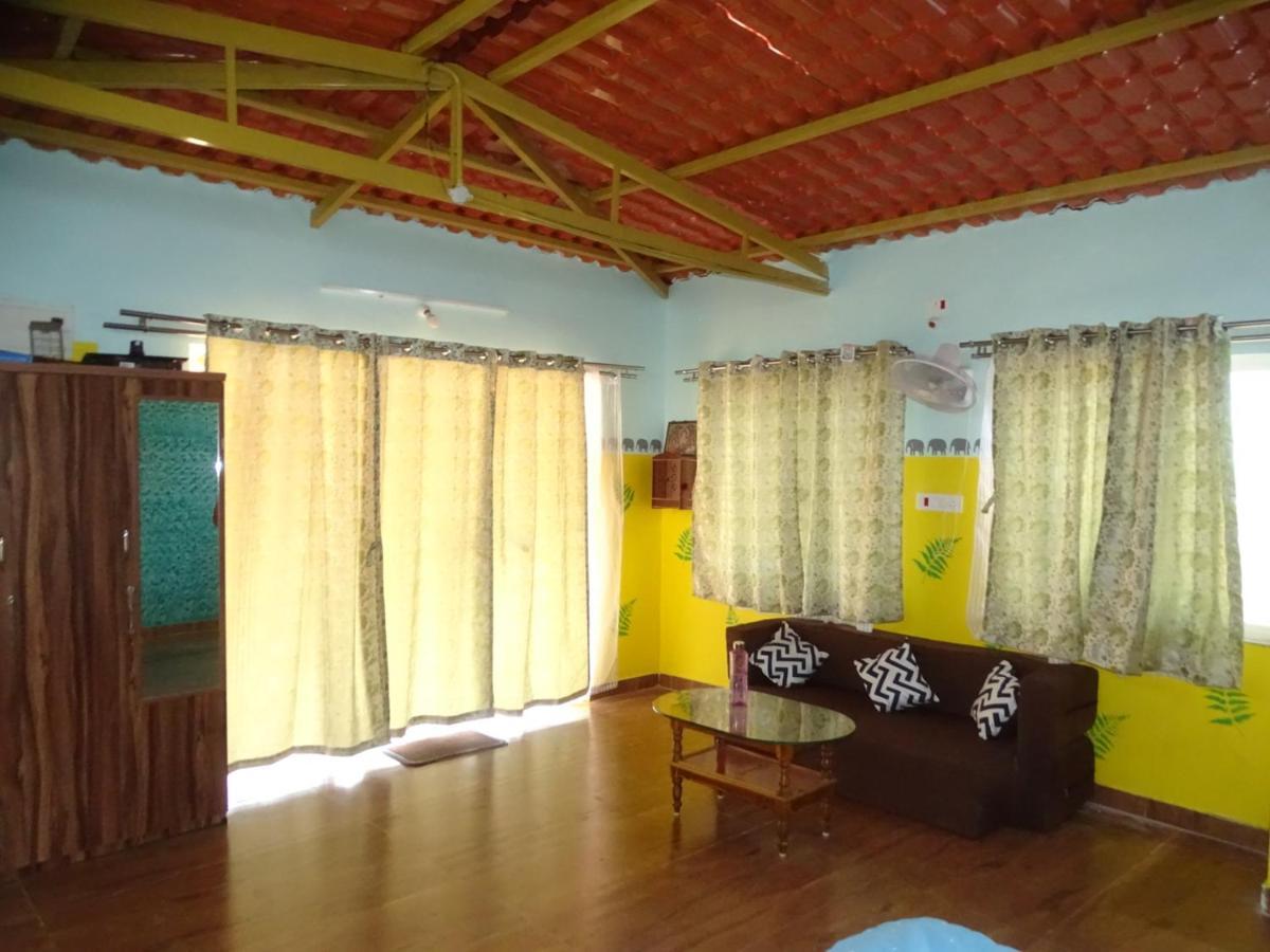 Mangohut Farmhouse Pool Villa Hyderabad Bagian luar foto