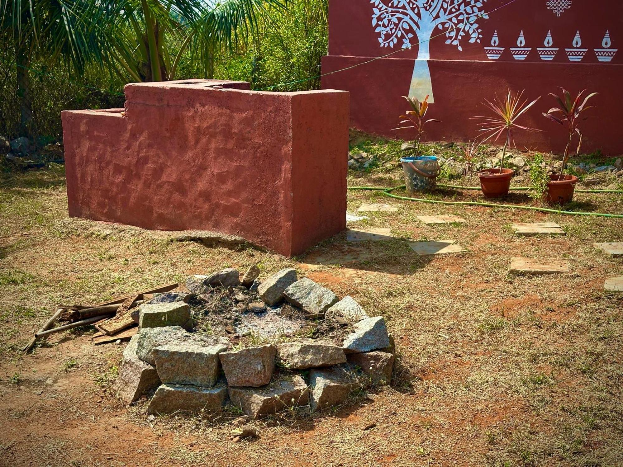 Mangohut Farmhouse Pool Villa Hyderabad Bagian luar foto